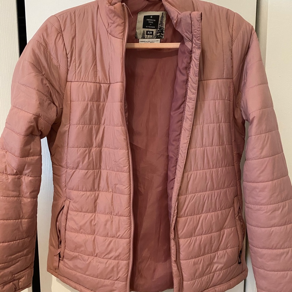 Adorable “puffy” jacket!